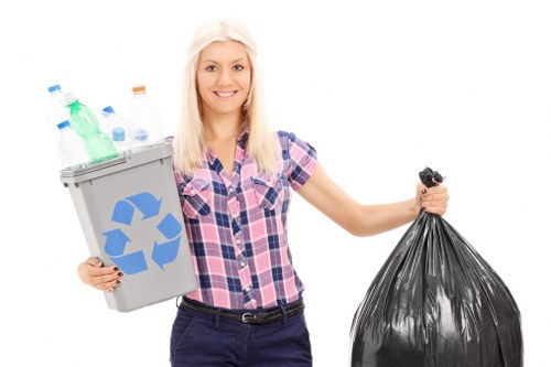 Recycling and disposal during flat clearance